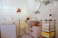 Bad mit Trockner, Waschmaschine auf Anfrage